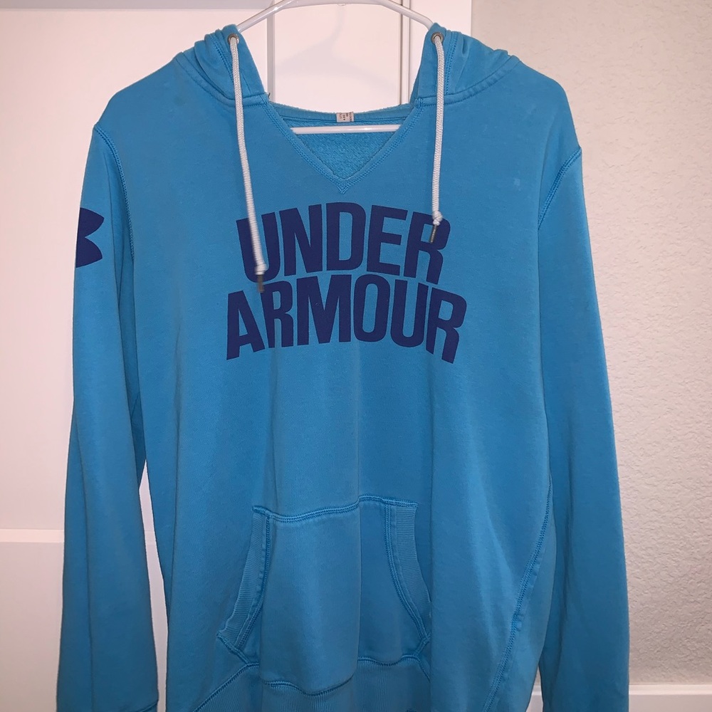 Under Armour sweatshirt